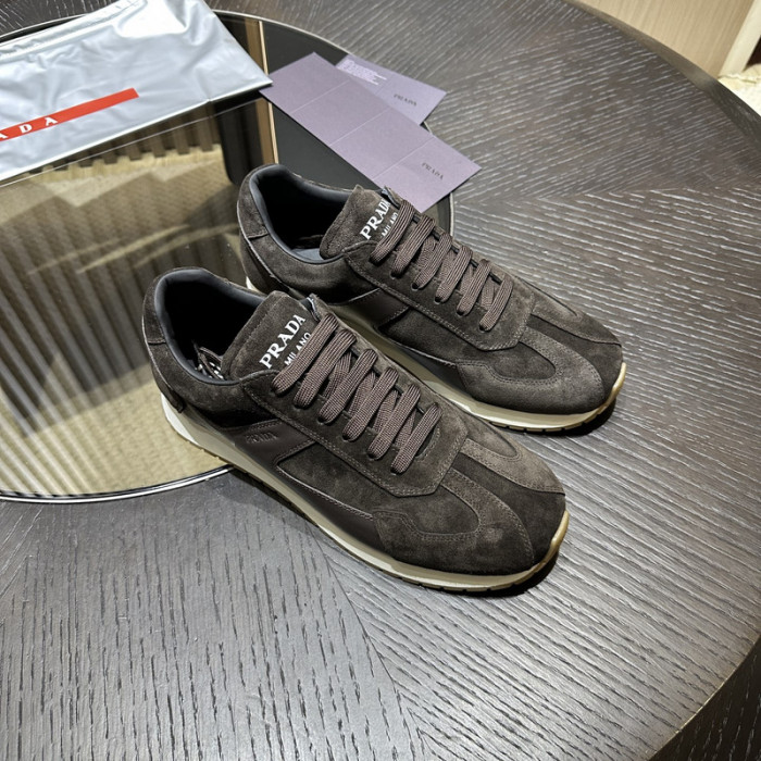 Pra*a SNEAKER P7010