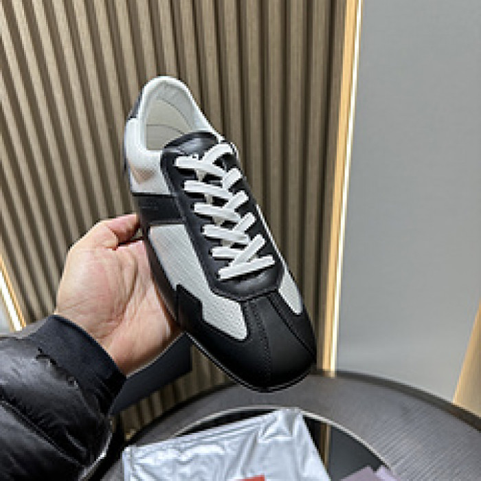 Pra*a SNEAKER P7011