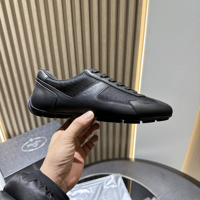 Pra*a SNEAKER P7012