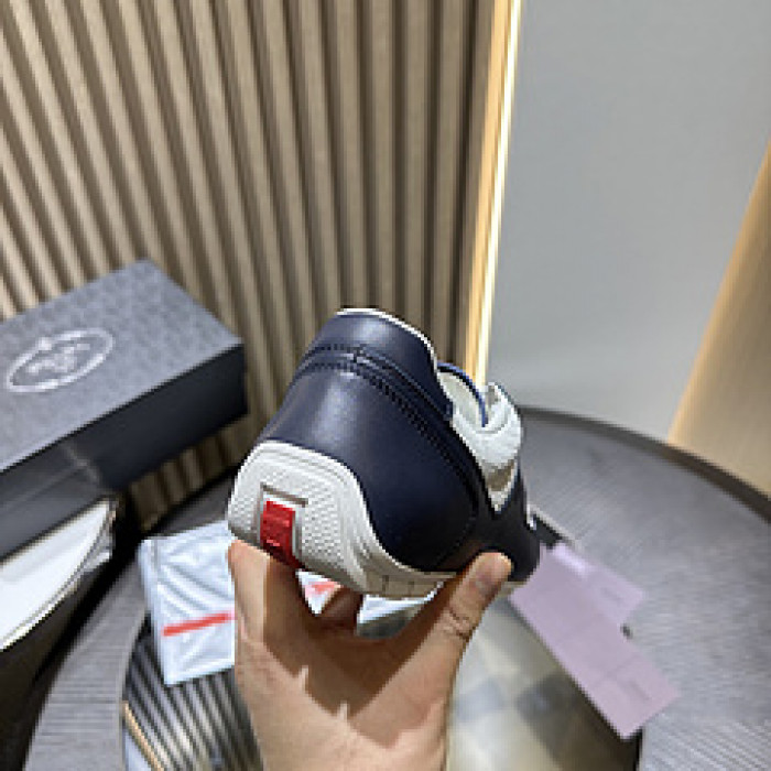 Pra*a SNEAKER P7014