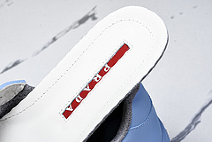 Pra*a SNEAKER P7016