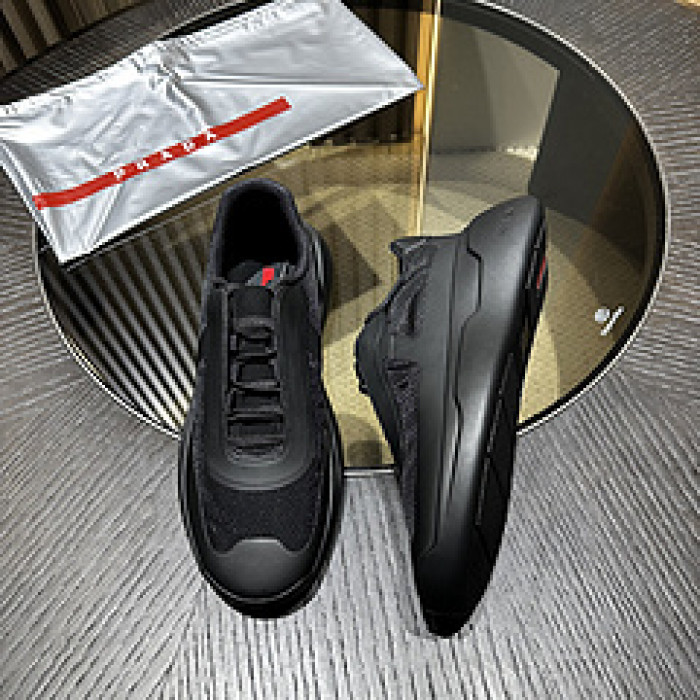 Pra*a SNEAKER P7018