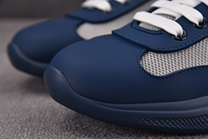 Pra*a SNEAKER P7004