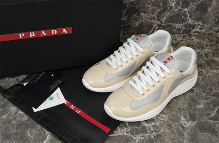 Pra*a SNEAKER P7021
