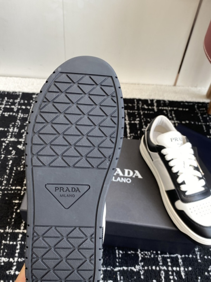 Pra*a SNEAKER