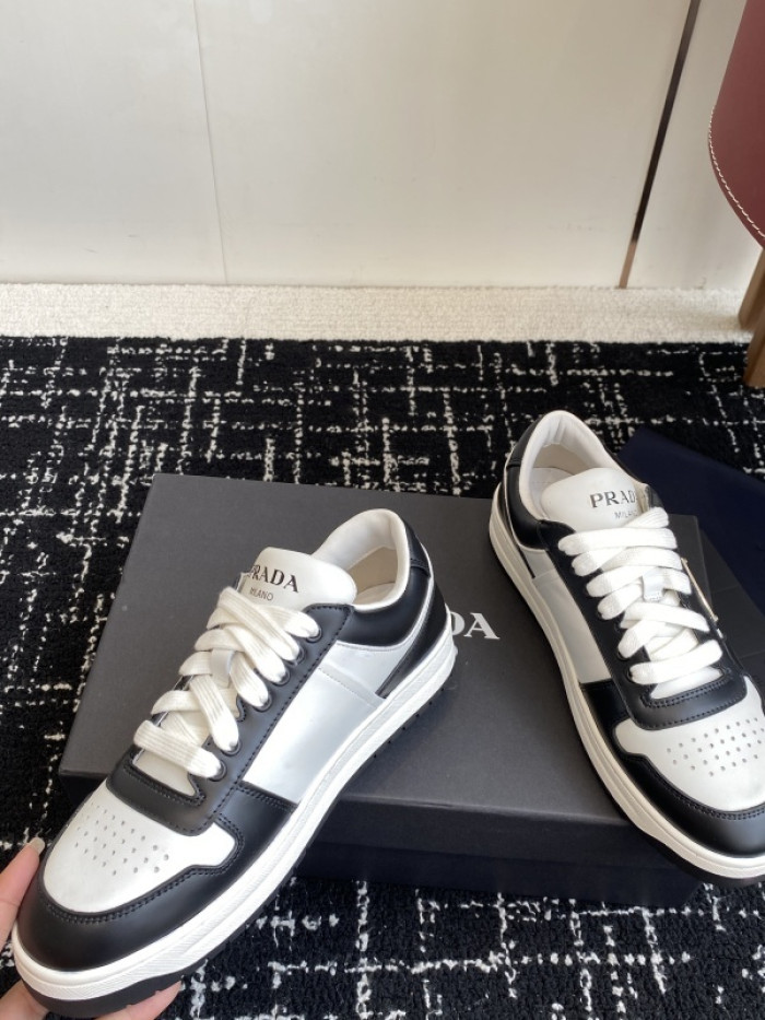 Pra*a SNEAKER