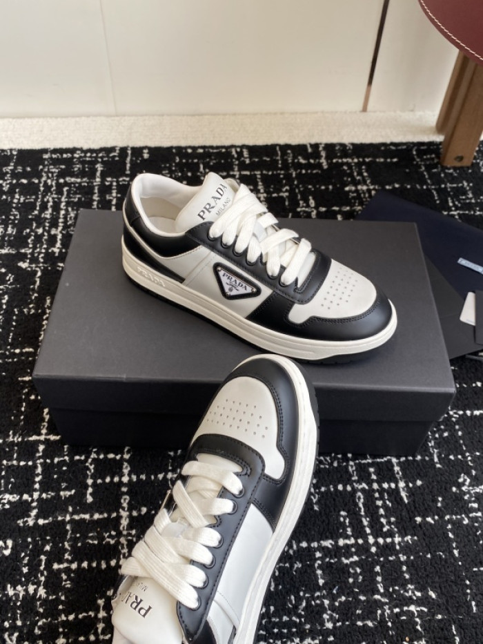 Pra*a SNEAKER