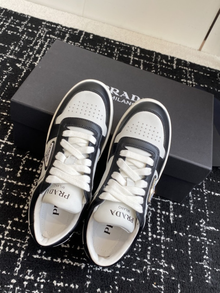 Pra*a SNEAKER