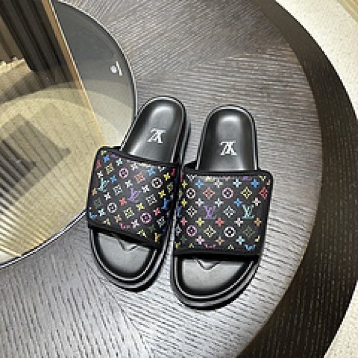 L0VT SANDALS