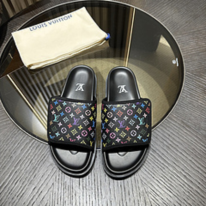 L0VT SANDALS