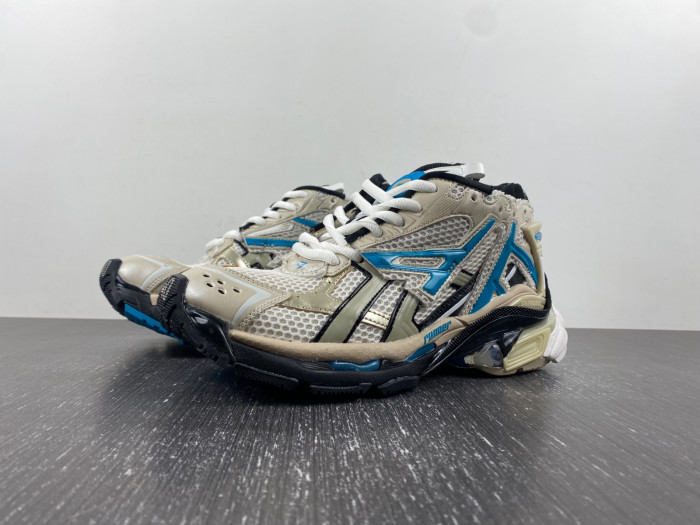 Ba*len*cia*ga runner w2rb6 2028