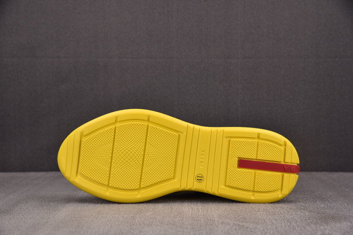 Pra*a SNEAKER P7024