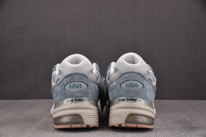 New Balance 992 MiUSA Kith Osaka Pack Men