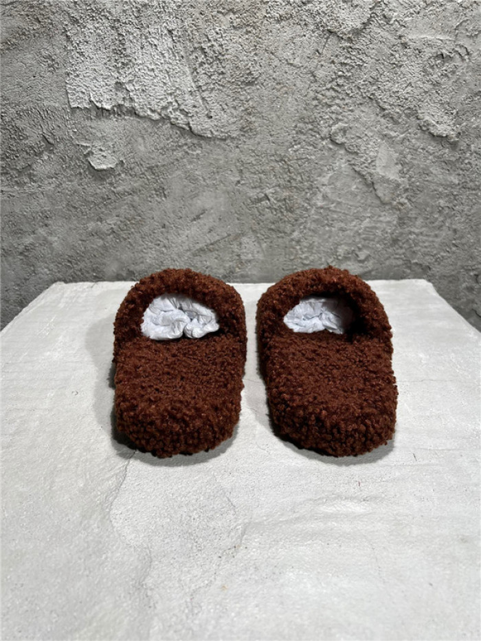 Ba*len*cia*ga Sandals W3R83 8000